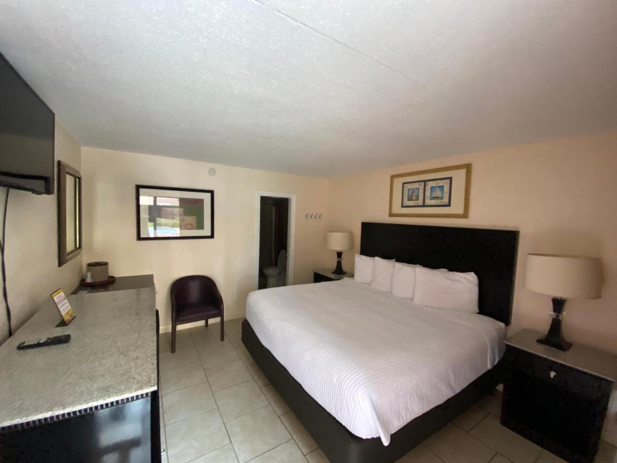 Sea Banks Motor Inn Миртл-Бич Экстерьер фото